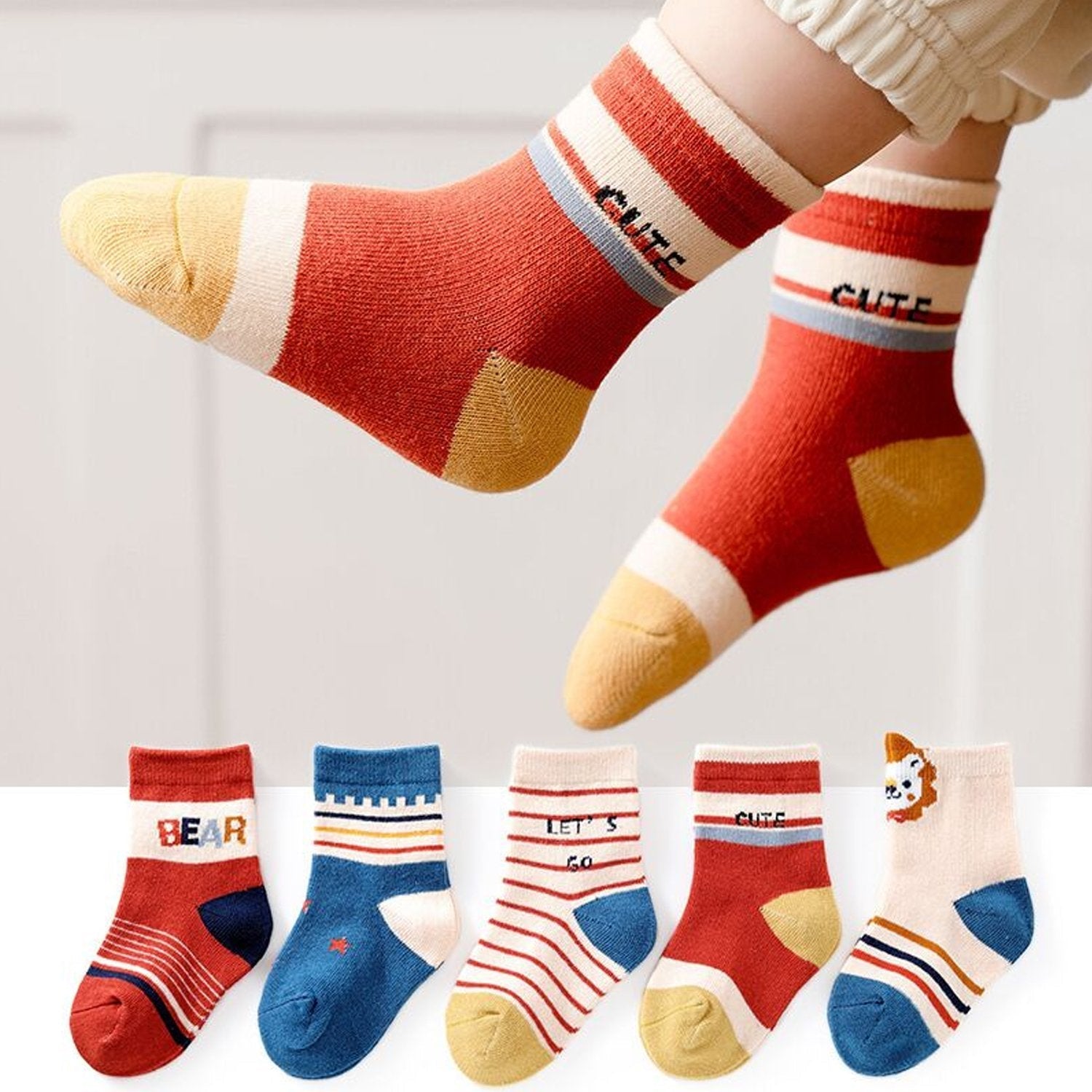 Classic socks for kids with a focus on their breathable and soft fabric, ensuring comfort Classic socks for kids with a focus on their breathable and soft fabric, ensuring comfort